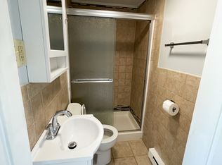 34 Durham Rd APT 3, Dedham, MA 02026