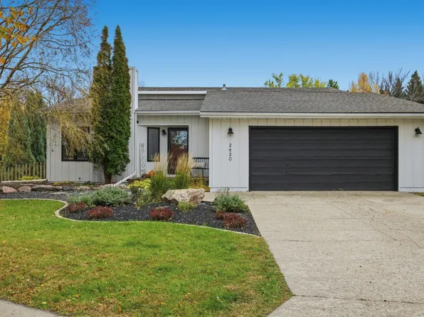 2620 Southgate Dr S, Fargo, ND 58103