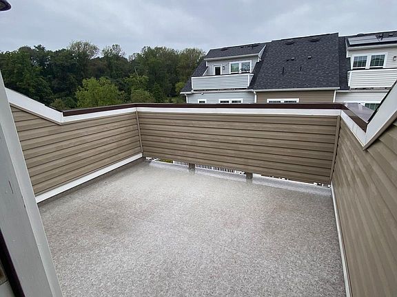 2nd image of 2706 Wessex Cir