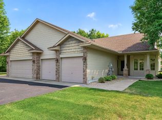 6801 24th St N, Oakdale, MN 55128