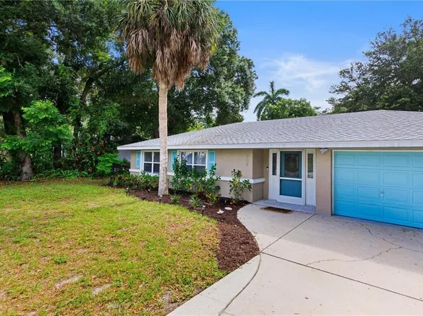 208 47th St W, Bradenton, FL 34209