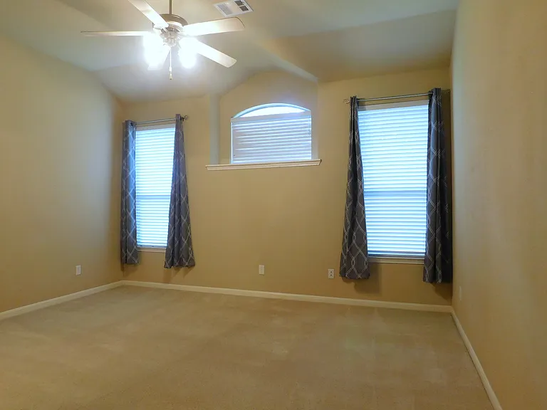 108 Red Bluff Dr — Photo 18