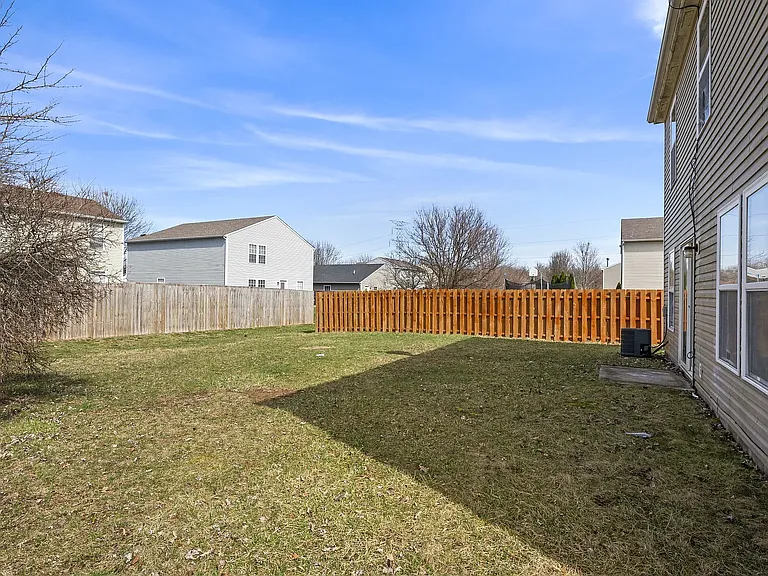 8926 Poppy Ln — Photo 15