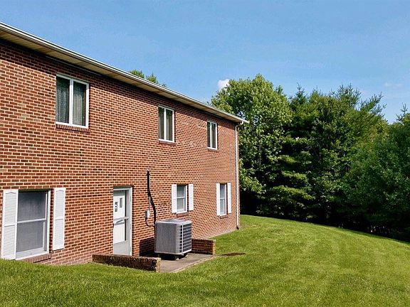 4th image of 182 Keller Ln