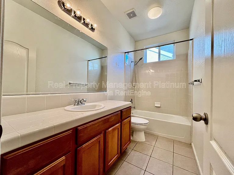 6859 E Cortland Ave — Photo 16