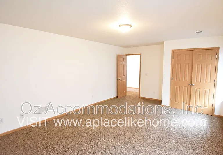 8626 N Cleveland Ln — Photo 20