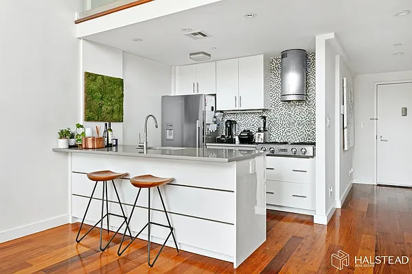 Rented by Halstead Real Estate | media 7