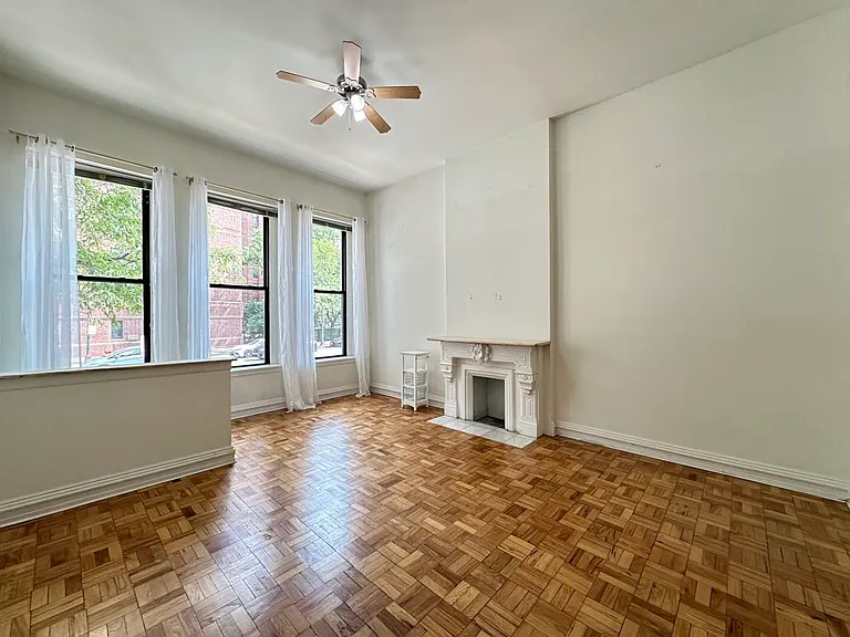 1160 N Lasalle St #2 — Photo 8