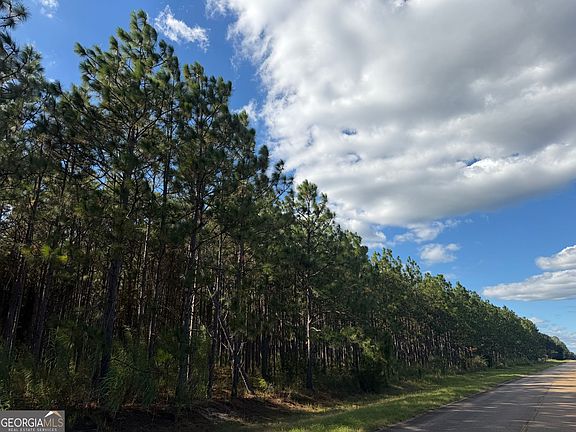 5th image of 1 Sandy Bottom Rd