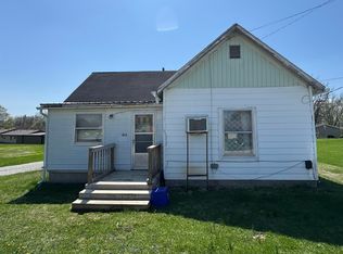402 W Hancock Ave, Mitchell, IN 47446