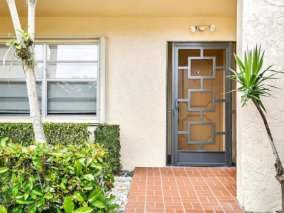 2nd image of 13817 Royal Palm Ct APT C