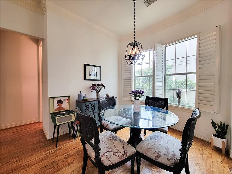 1421 Bremond St — Photo 12