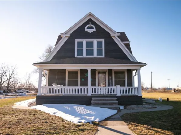 104 S 2nd St, Huron, KS 66041