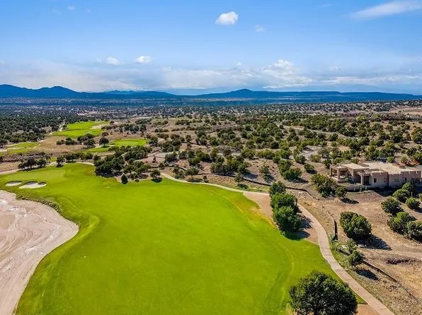 19 Valverde Ln, Santa Fe, NM 87506