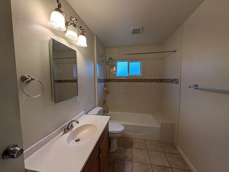1992 Scenic Cir — Photo 10