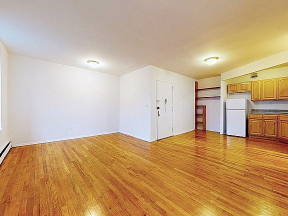 2nd image of 350 W 115th St #4A