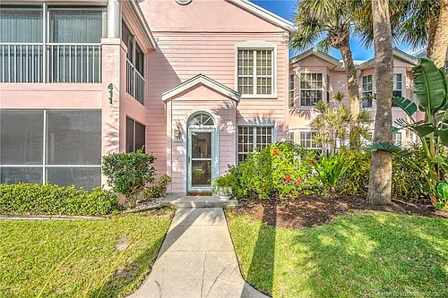 411 NE Plantation Rd #511 Photo 1