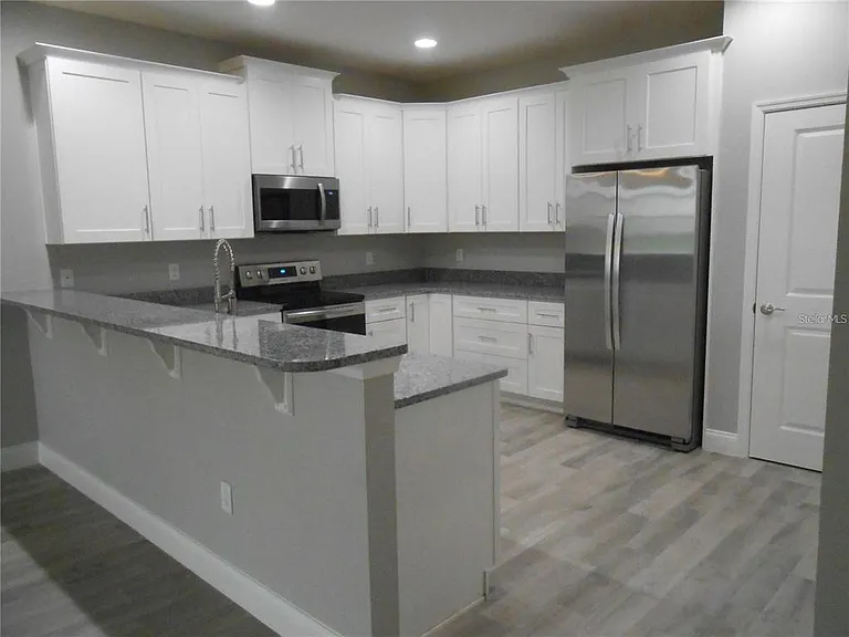 20635 Majestic St — Photo 7