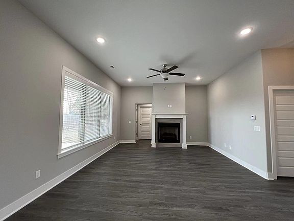 5th image of 6052 W Mecklin St