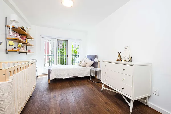 Sold by Industrie Residential | media 26