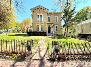 303 Arch St, Leavenworth, KS 66048