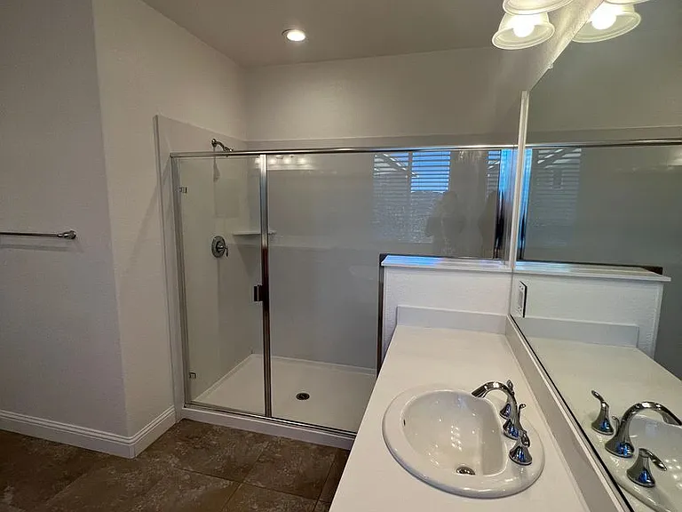 1512 Peony Ln — Photo 25
