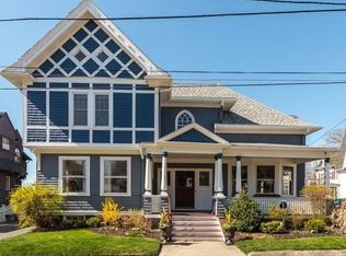 27 Greystone Park, Lynn, MA 01902