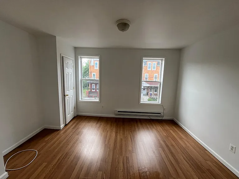 41 N 51st St #B — Photo 12