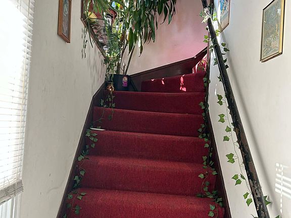 4th image of 15 Agnes Ave Floor 2