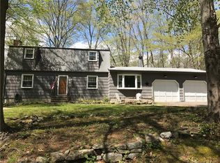 100 Deepwood Dr, Madison, CT 06443