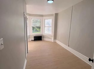 343 7th Ave W #B, Newark, NJ 07107