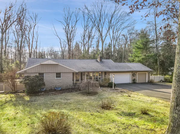 95 Country Club Road, Avon, CT 06001