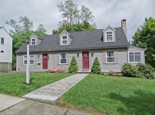 15 Pine Hill Cir, Wakefield, MA 01880