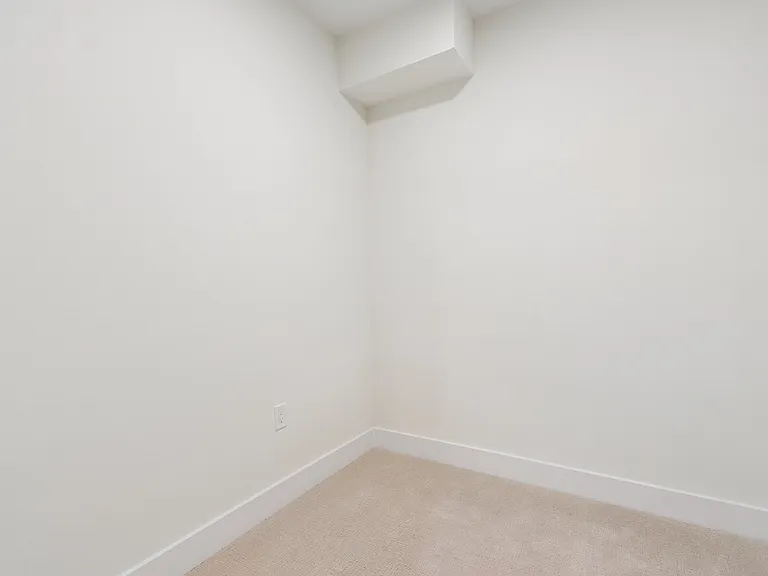 985 SE Rimrock Ln — Photo 10