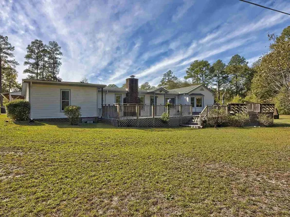 2004 Goff Ln, Elgin, SC 29045