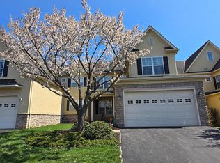 562 Farmdale Cir, Blue Bell, PA