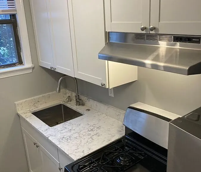 613 Hamlin St NE #1A — Photo 6