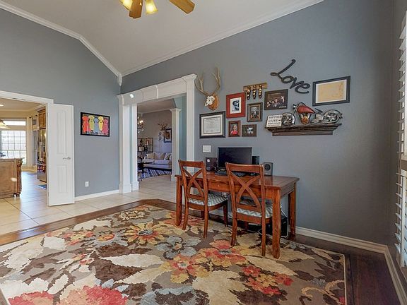 4th image of 1206 Breckenridge Ct