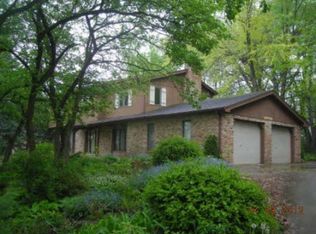 562 Aberdeen Rd #E, Frankfort, IL 60423