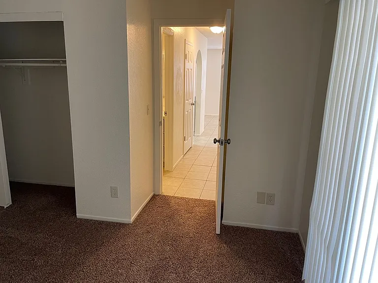 2101 Holly Ave #6 — Photo 12