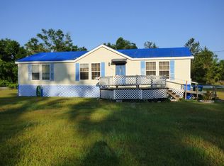 1385 E River Rd, Wewahitchka, FL 32465