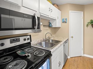 Two Bedroom Apartment - Great North Asheville Location!, Asheville, NC 28804