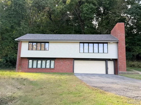 1237 Lakemont Dr, Arnold, MO 63010