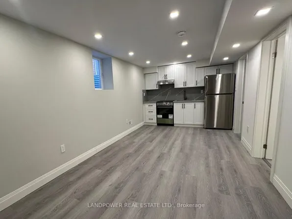 182 Forestwood St #Basement, Richmond Hill, ON L4S 1Y1