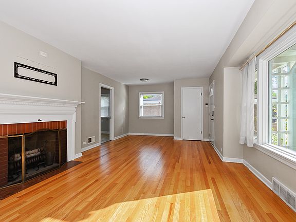 3rd image of 17531 Henry St