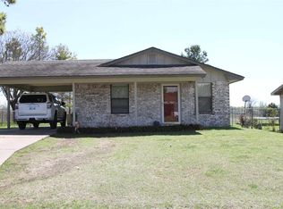 1109 Meadow Park Rd, Marietta, OK 73448
