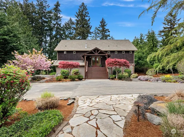 3670 NW Sulphur Springs Lane, Bremerton, WA 98310
