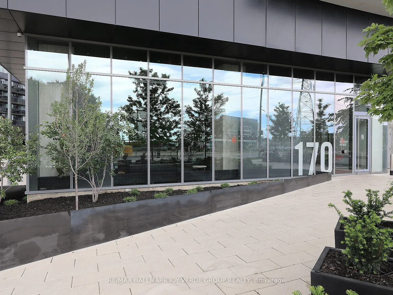 2 bed, $2,350 — Photo 3