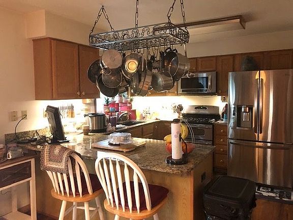 3rd image of 155 Bonnie Beth Dr