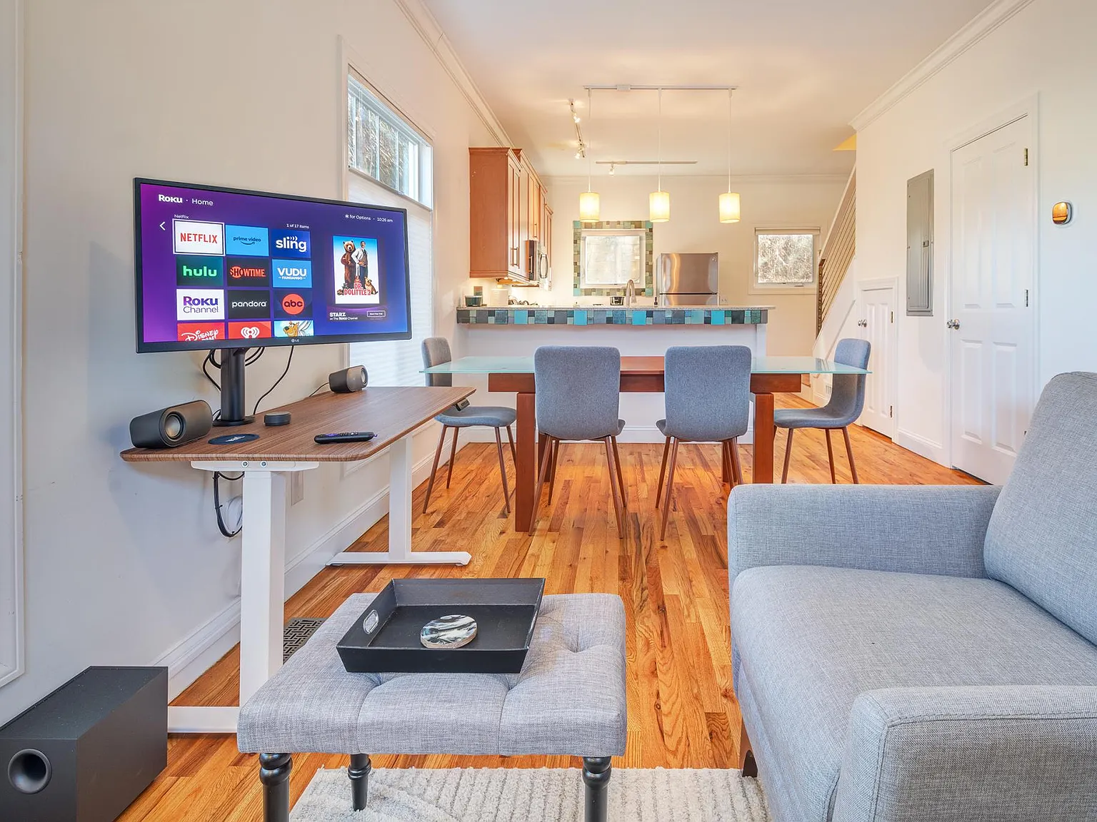 2 bed, 2.5 bath, 1000 sqft, $3,000 — Photo 2
